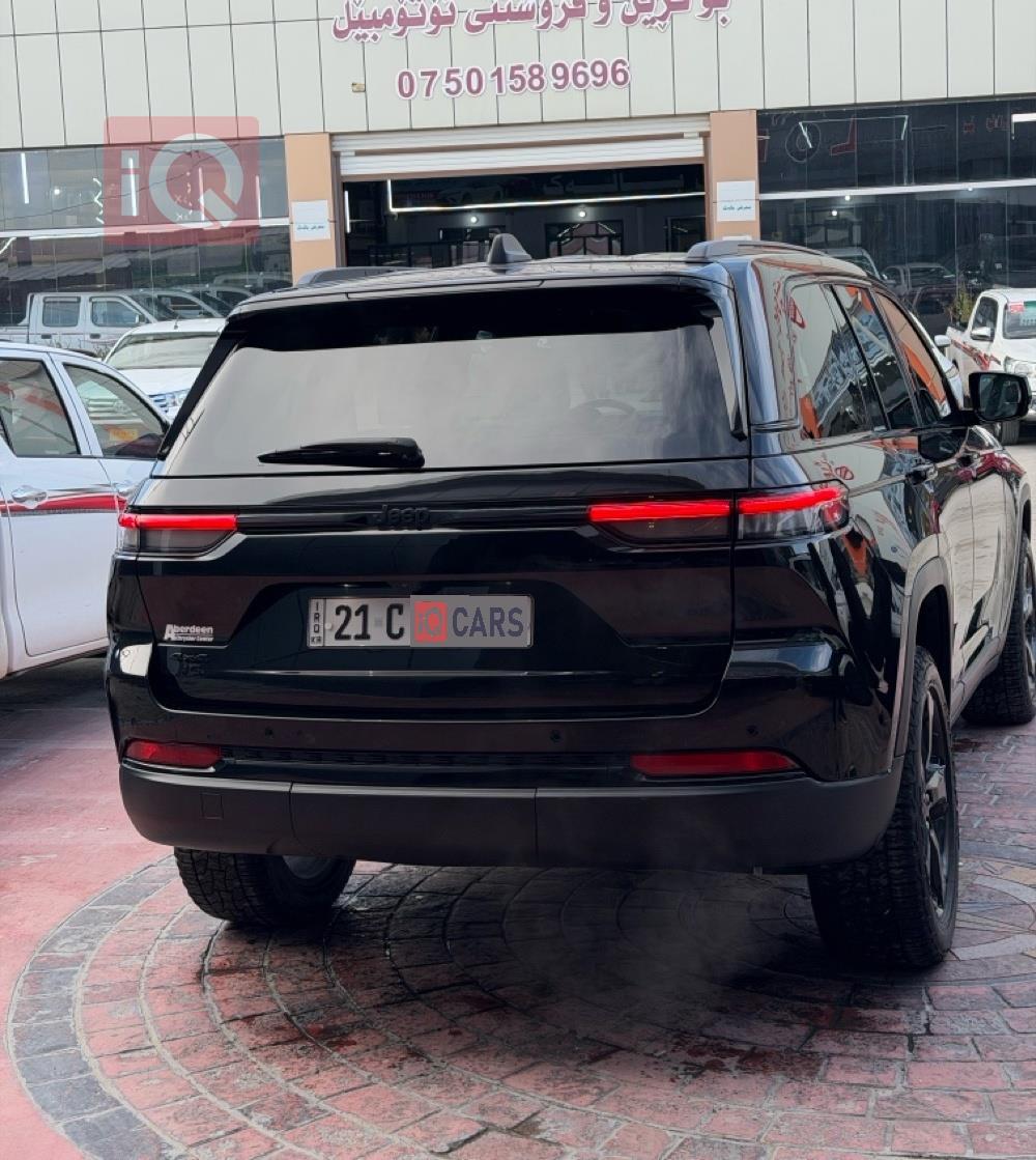 جيب جراند شيروكي